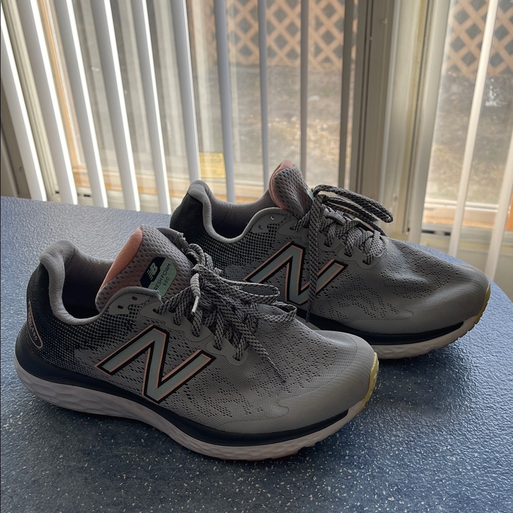 New Balance Fresh Foam 680 Gray and Pink Running Shoes
